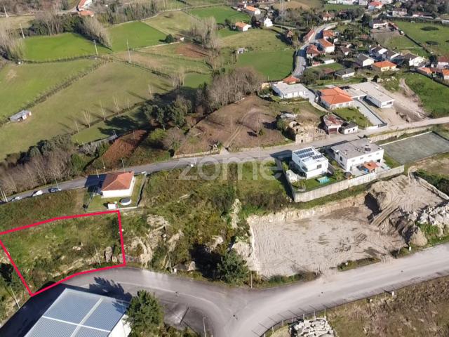 Lote de terreno Industrial para construção c/ área total de 820 m2