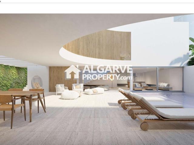 Lote de terreno junto ao Campo de Golfe do Victoria em Vilamoura, Algarve