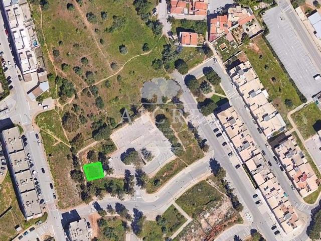 Lote de Terreno localizado em Parchal