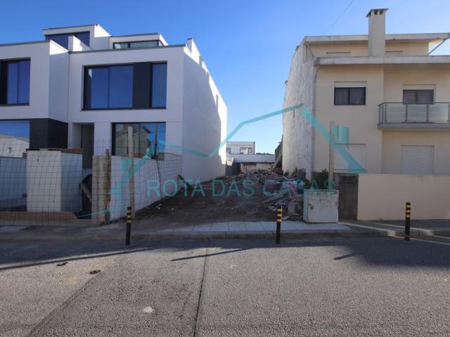 LOTE DE TERRENO LAVRA PRAIA DA AGUDELA