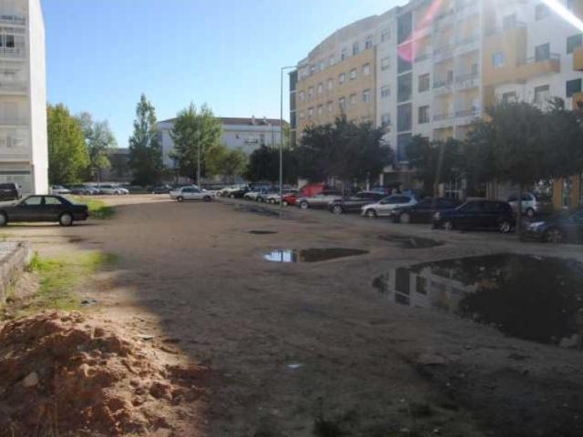 Lote de Terreno no Centro de Rio Maior *RIOMAGIC