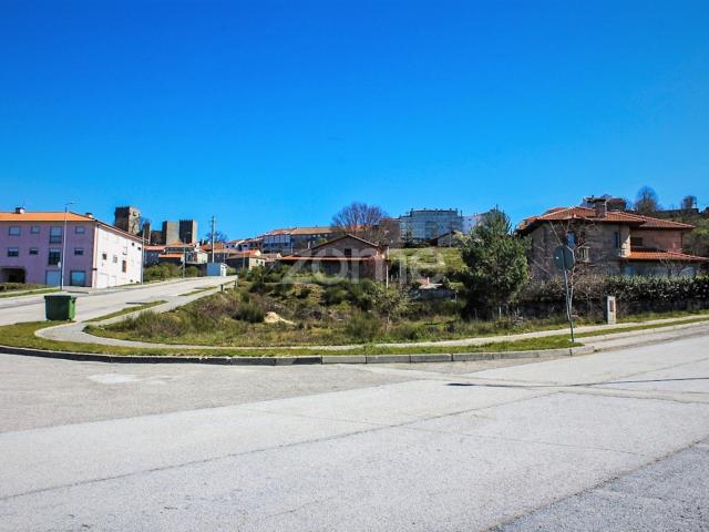 Lote de Terreno na urbanização do cerrado, em Montalegre