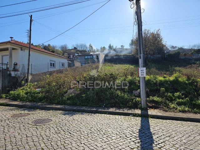 Lote de terreno para a sua moradia