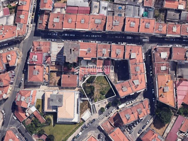 Terreno com PIP Aprovado p/ 13 Frações 5+3 Pisos Brandoa, Amadora