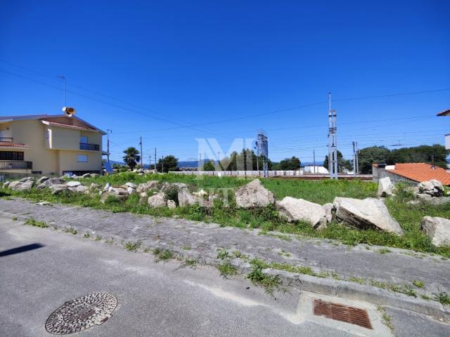 Lote de terreno para construção à venda em Darque Viana do Castelo