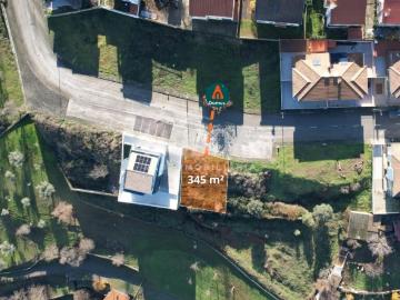 Lote de terreno para construção de 345 m²