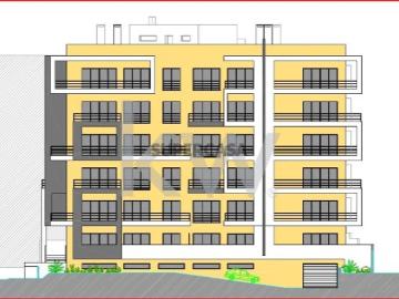 Lote de Terreno para Construção de Edifício de Apartamentos a 250 metros da Praia de Armação de Pêra