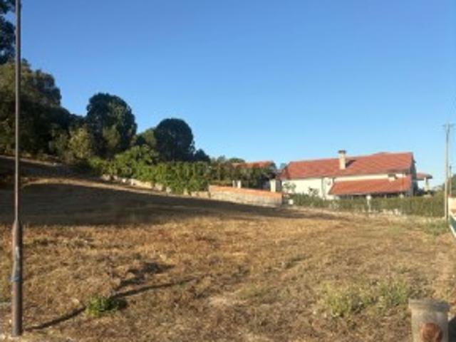 Lote de terreno para Construção de Moradia
