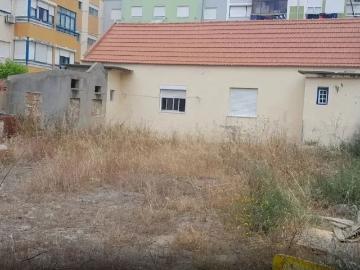 LOTE DE TERRENO PARA CONSTRUÇÃO DE MORADIA