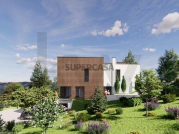 Lote de Terreno para Construção de Moradia T4