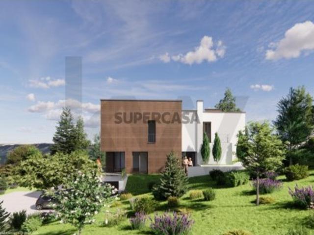 Lote de Terreno para Construção de Moradia T4