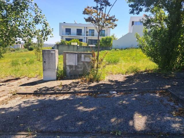 Lote de Terreno para Construção de Moradia Torres Novas