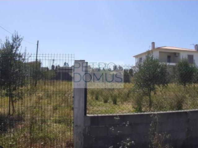 LOTE DE TERRENO PARA CONSTRUÇÃO DE MORADIA UNIFAMILAR LOTEAMENTO