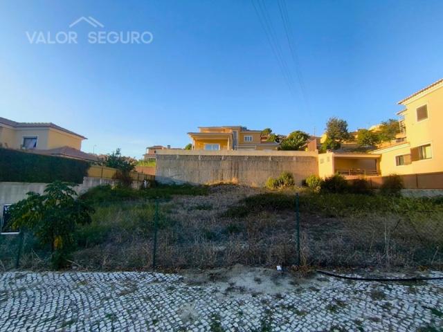 Lote de terreno para construção de moradia na Quinta da Seta