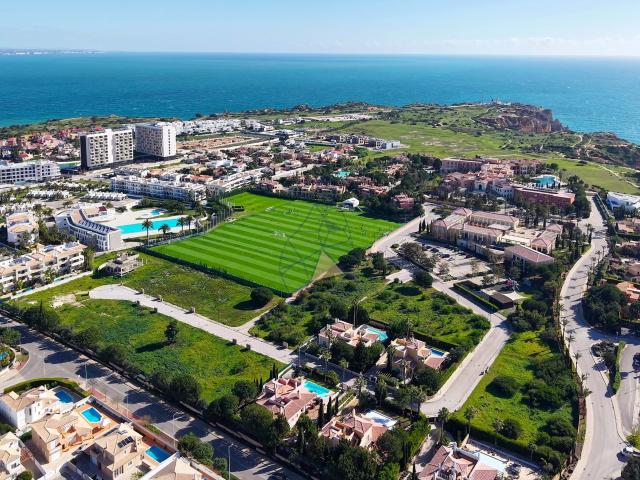 Lote de terreno para construção de moradia para venda em Lagos