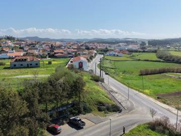 Lote de terreno para construção de prédio em A dos Cunhados, Torres Vedras