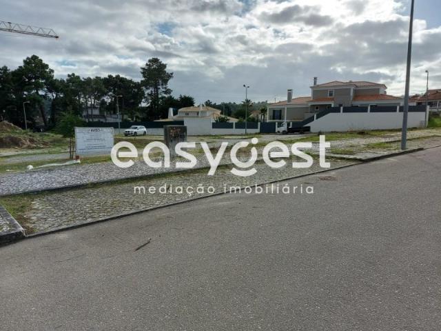 Lote de Terreno para construção de prédio 4 andares a 5 min Sesimbra