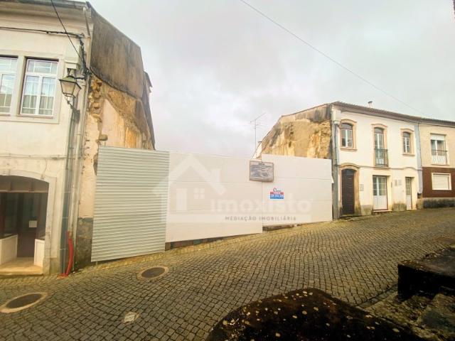 Lote de terreno para construção em Figueiró dos Vinhos