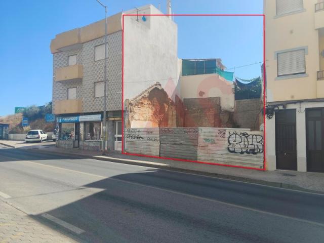 Lote de Terreno para Construção em Portimão | 123 m² | Projeto Aprovado