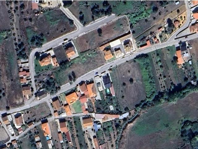 Lote de terreno para construção em Vila Nova de Anços