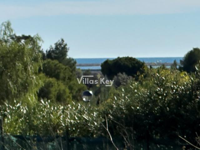 Lote de terreno para construir uma moradia com piscina, vista mar, Mexrlhoeira. Portimão
