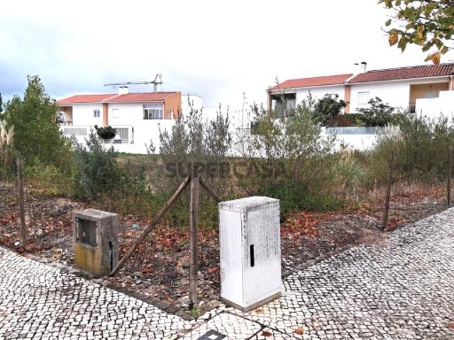 Lote de Terreno para Construção Quinta do Barroso com 566 m²