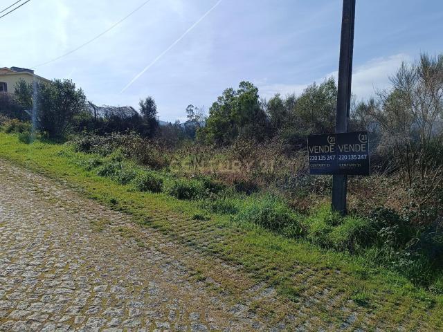 Lote de terreno para moradia