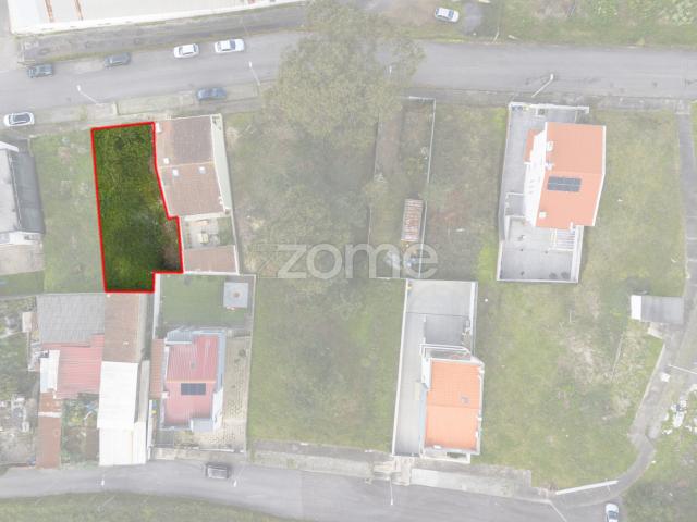 Lote de terreno para moradia 3 frentes Alfena 270m²