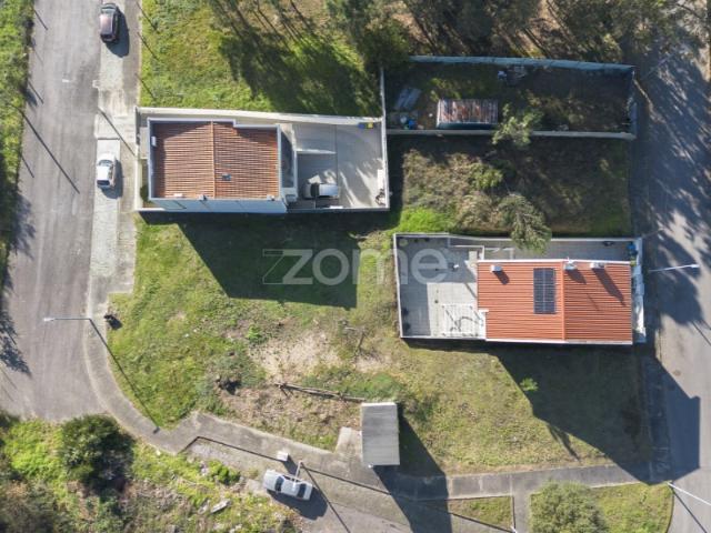 Lote de terreno para moradia 3 frentes Alfena 300m²