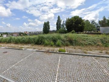 Lote de Terreno para Moradia 3 Frentes junto ao ISMAI