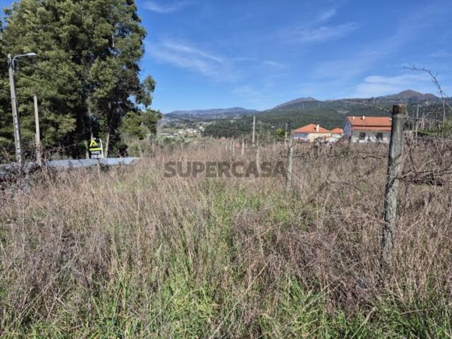 Lote de Terreno para Moradia