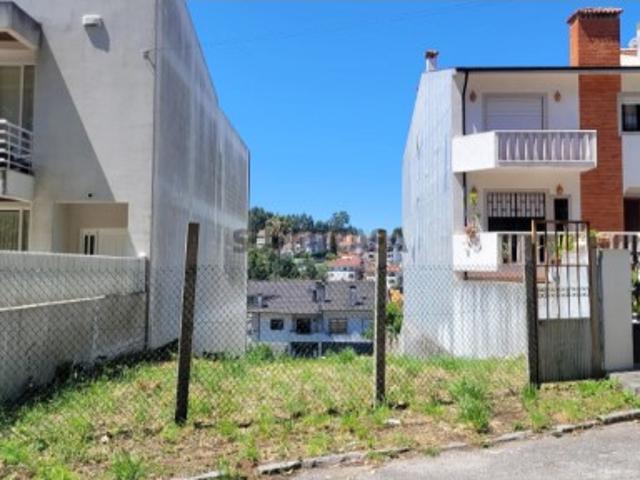 Terreno para Moradia na Rechousa | Zona Tranquila | Próximo GaiaPark