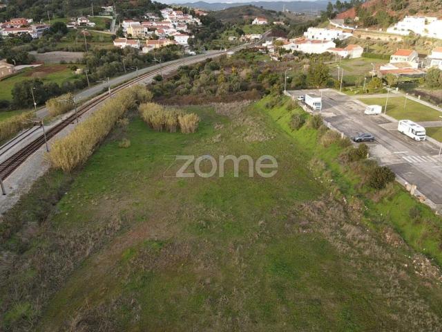 Lote de terreno urbano com 590m2, São Bartolomeu de Messines