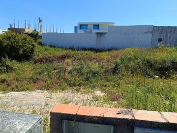 Lote de terreno urbano, localizado em Torres Novas