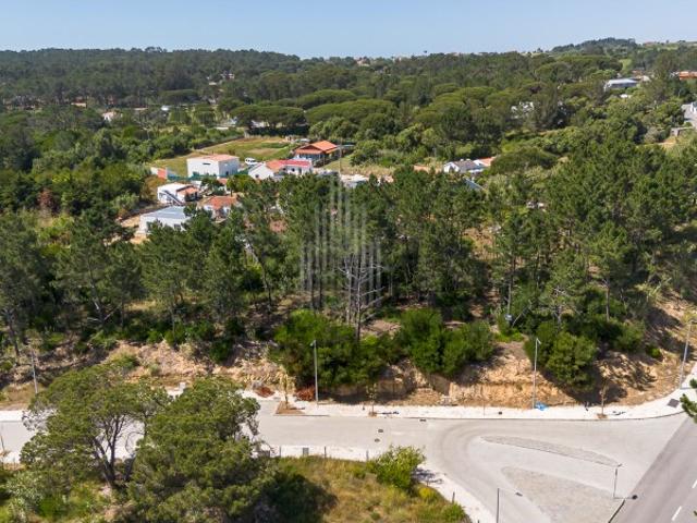 Lote de Terreno Urbano para Construção Mucifal | Sintra