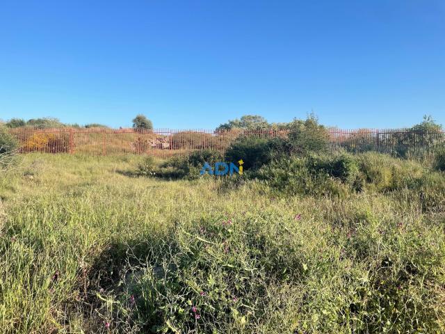 Lote de Terreno Urbano para construção de moradia com área de máxima de construção 300m2