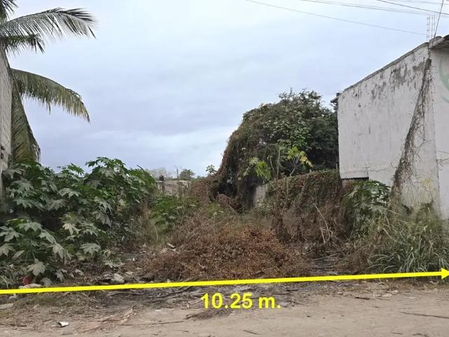 Lote de uso mixto en venta, con excelente ubicacion