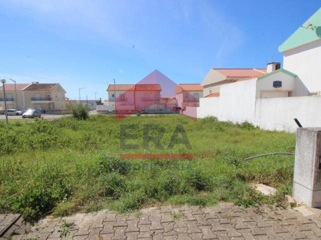 Lote de 172,10m2 em Atouguia da Baleia Peniche