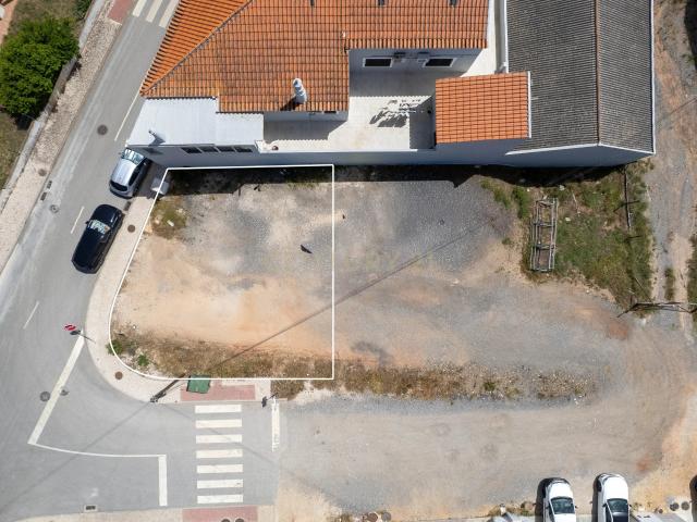 Lote de 180m2 para Construção