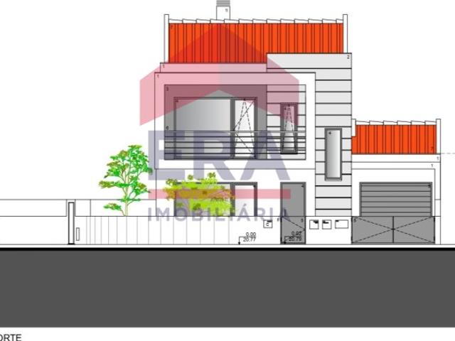 Lote de 292,40m2 em Atouguia da Baleia