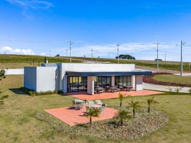 Lote de 360m em Atibaia, condomínio fechado, 50 minutos de SP lotes planos com vista para montanhas