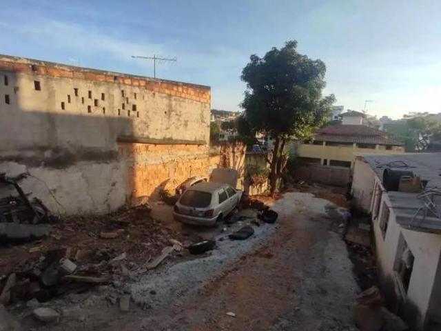 Lote de 360m² em declive no Novo Riacho, região do Eldorado