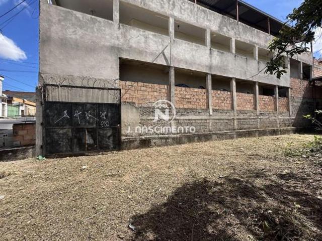 Lote de 398m2 á venda no bairro Tropical em Contagem MG