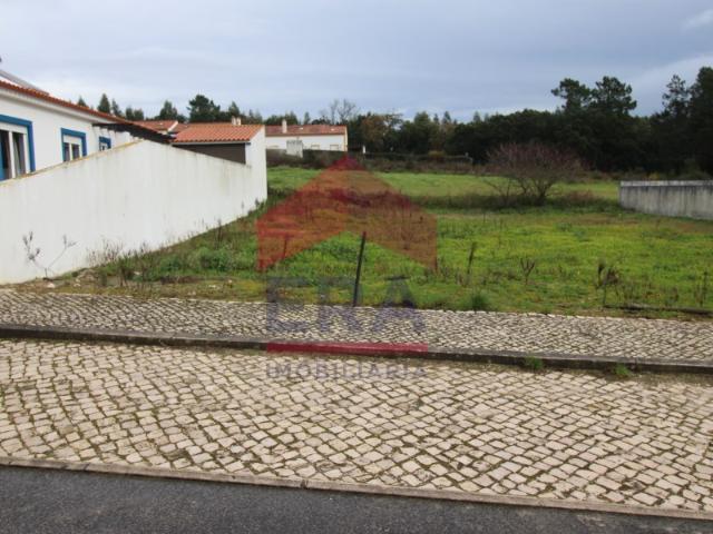 Lote de 450.83m2 em Casais da Areia Óbidos