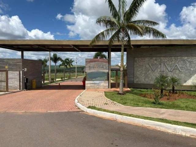 Lote de 512m² em condomínio fechado Parque Vivá Essencial Jardim Botânico