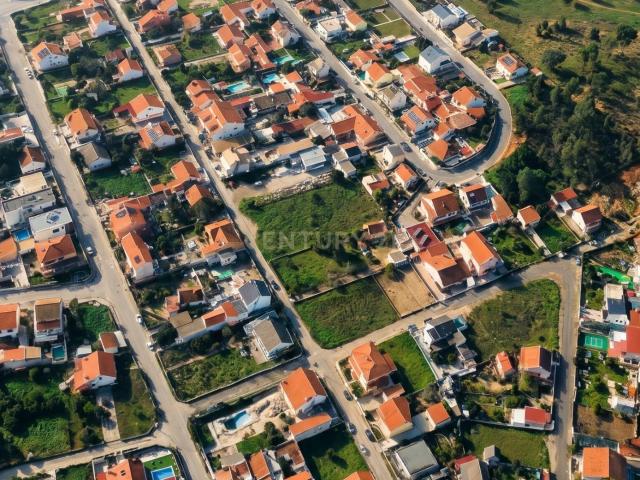 Lote de 535 m2 com projeto para moradia térrea