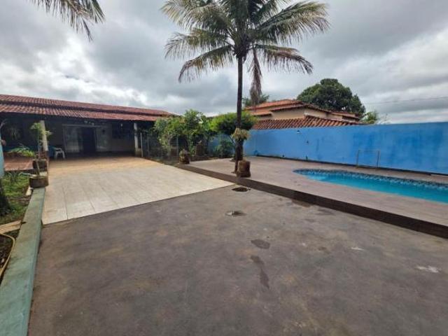 Lote de 600m² com piscina, chacara 14 Sucupira