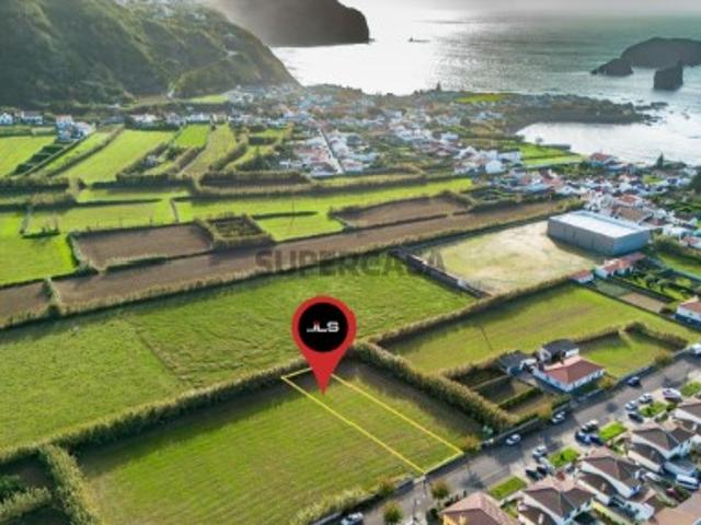 LOTE DE 771M2 situado na Freguesia de Mosteiros, Ilha de São Miguel Açores