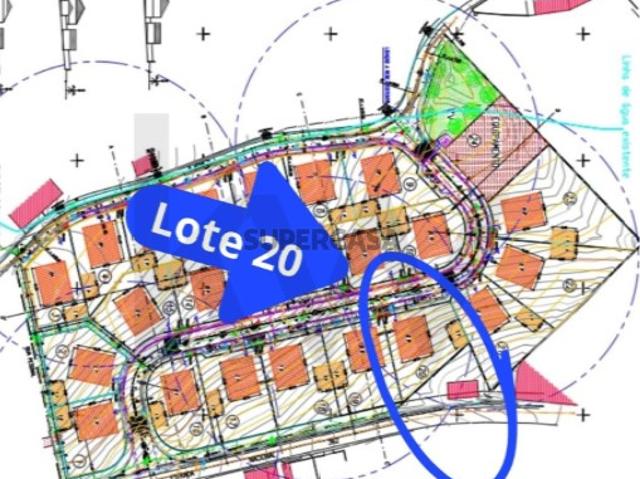 Lote de 792 m2 com implantação de 225 m2 e ABC 295 m2 Romeira Santarém
