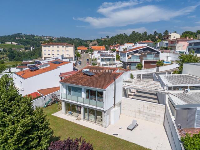 LOTE DE 840 m2 | A MINUTOS DO CENTRO | EXCELENTE EXPOSIÇÃO S. 172m² Amarante São Gonçalo, de Madalena, de Cepelos e de Gatão